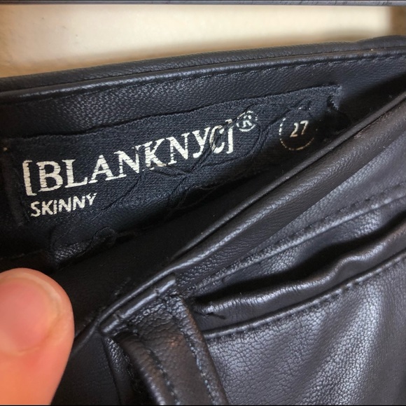 BLANK NYC Black Faux Leather Vegan Whipstitch Rock & Roll Jeans! Size 27 - Picture 6 of 15